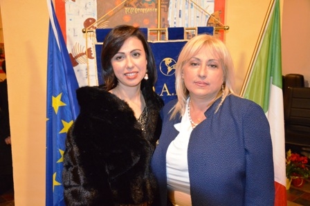 Nella foto la past president, Caterina Mastroeni e la nuova presidente, Nadia Maio