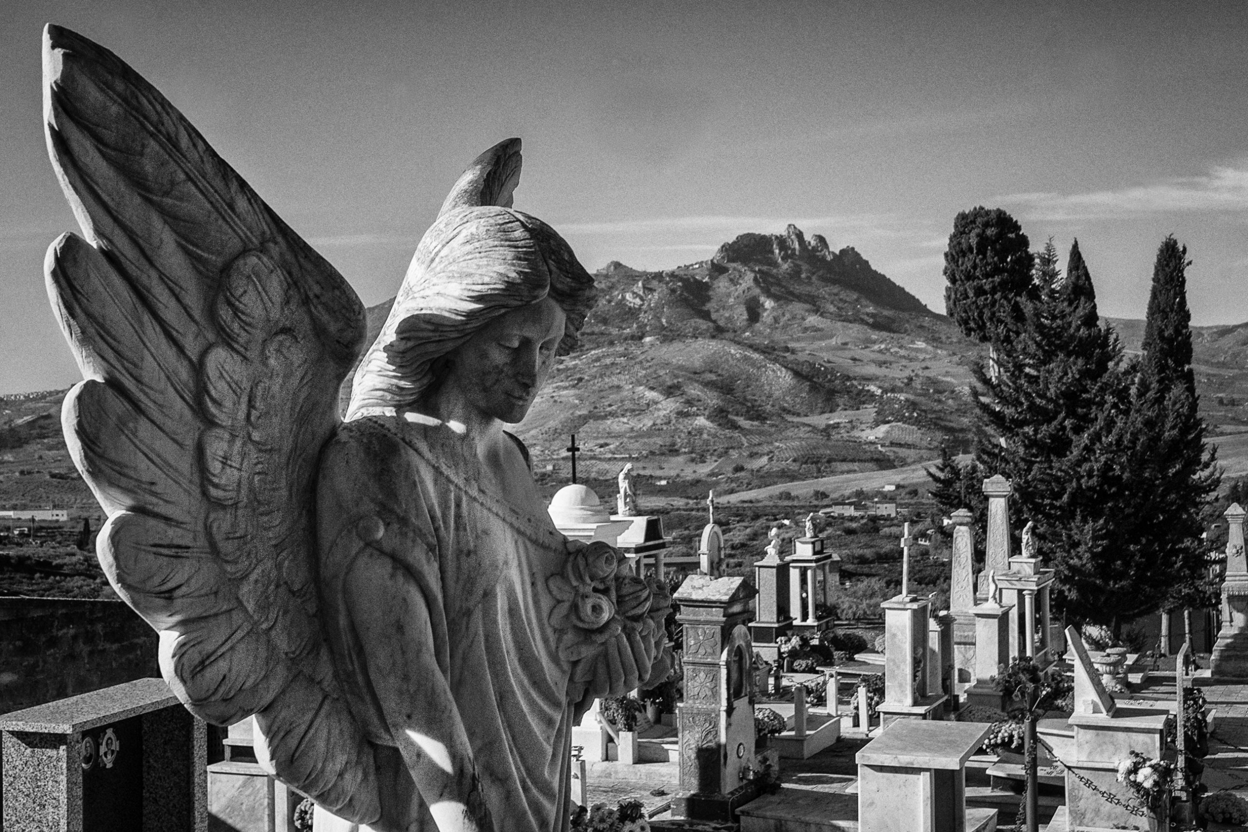 Burgio, il cimitero. Dettaglio. Foto di Rogika